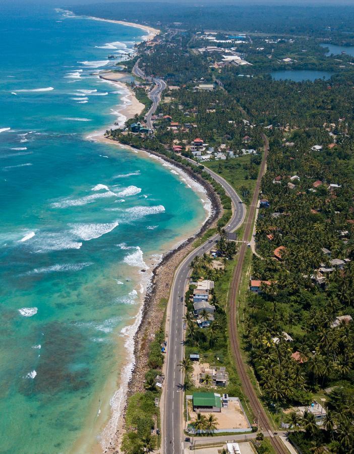 Beach Front Ahangama Exterior foto